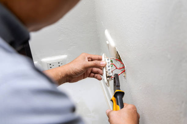 Best Residential Electrician Services  in Prairie Du Chien, WI
